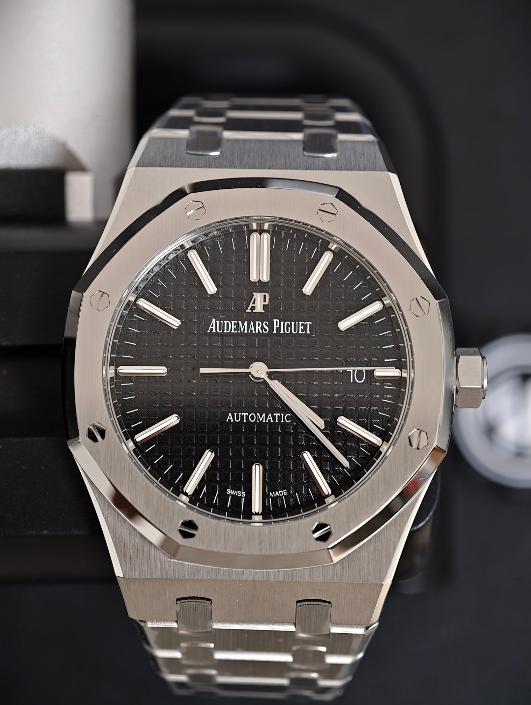 Audemars Piguet Royal Oak 15400 Black, Black dial