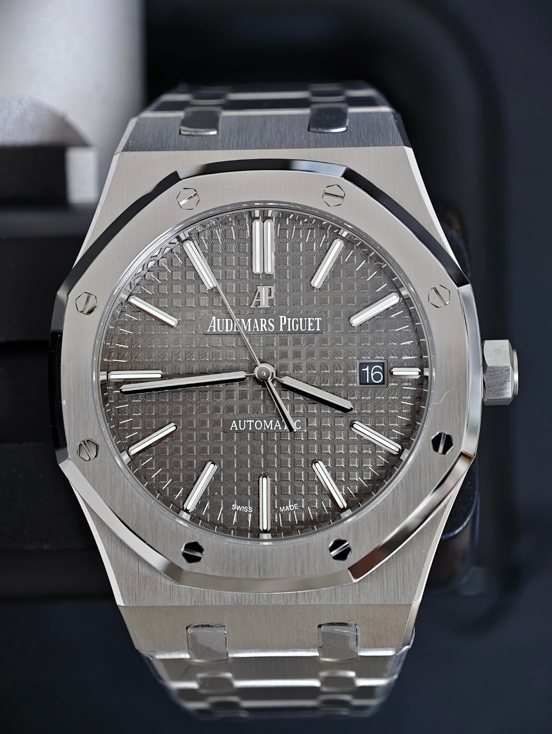 Audemars Piguet Royal Oak 15400 Grey, Grey dial