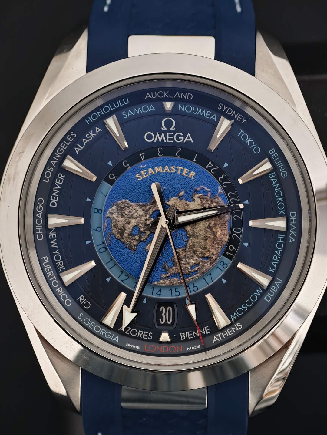 Omega Seamaster Aquaterra WorldTimer, Blue dial