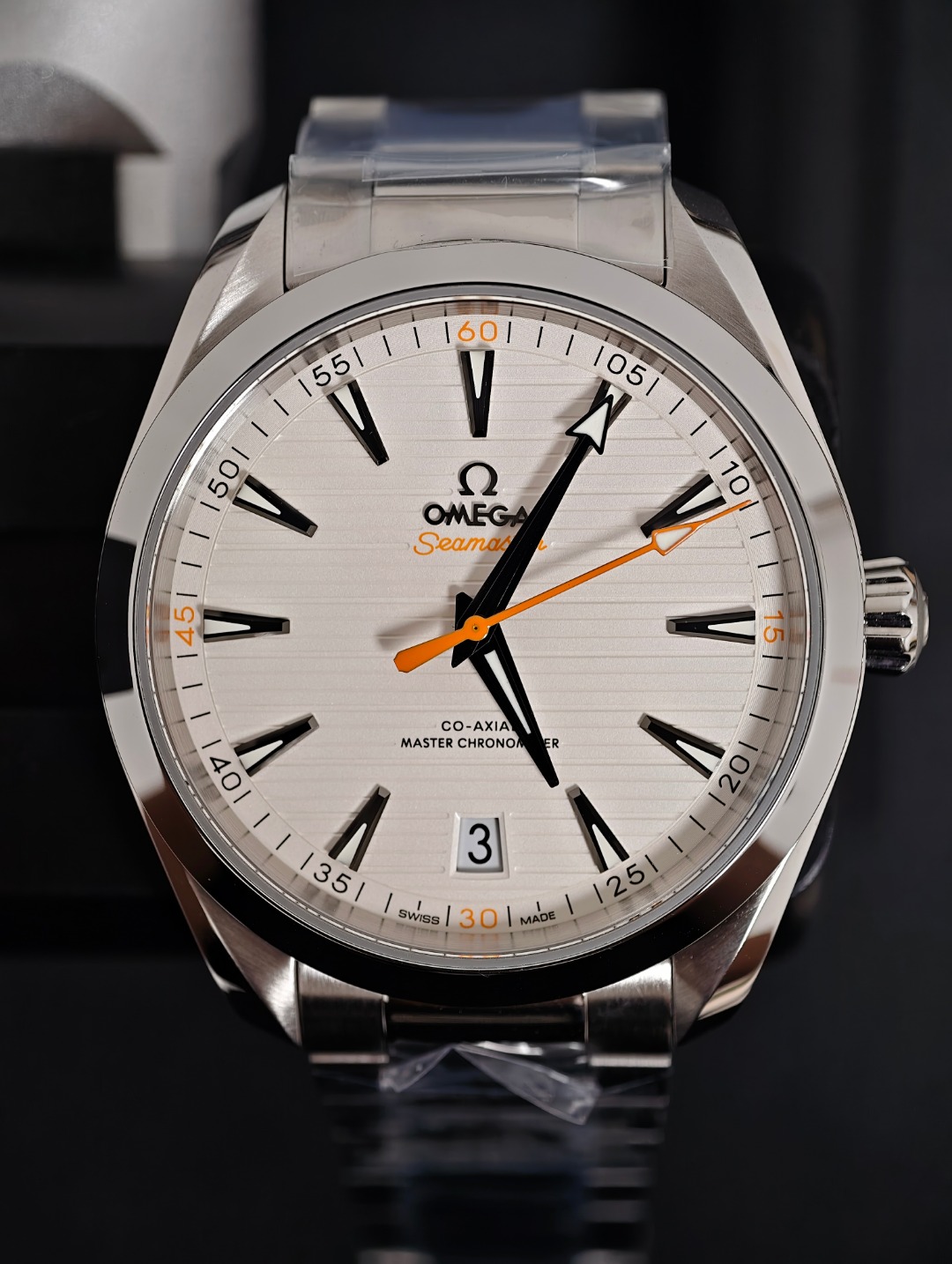 Omega Seamaster White, White dial