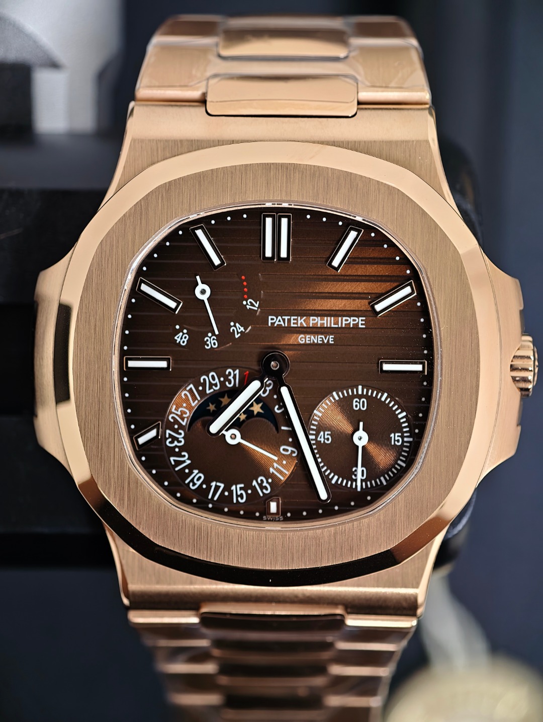 Patek Philippe Nautilus 5712/1R, Brown dial