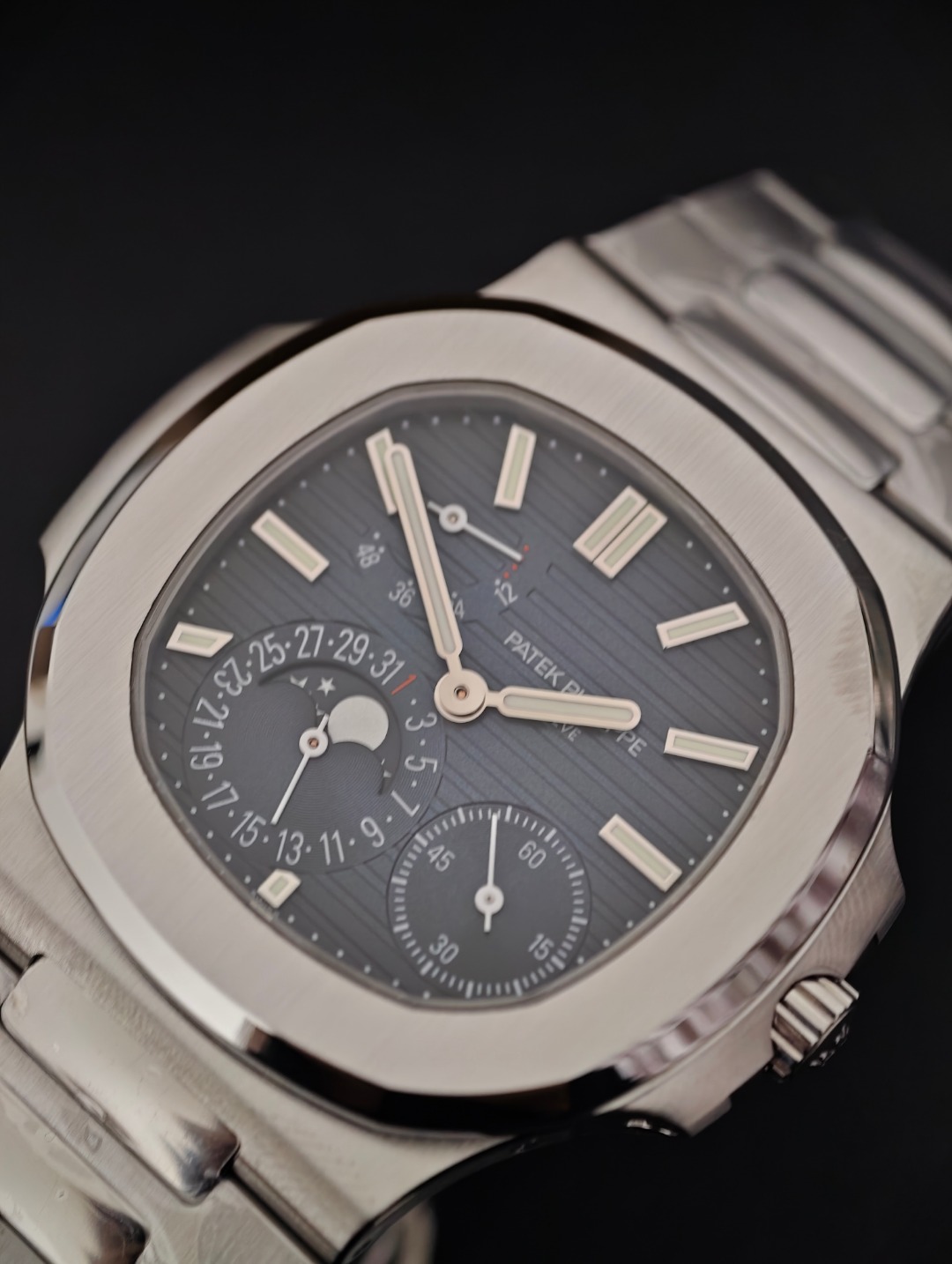 Patek Philippe Nautilus Perpetual Calendar, Blue dial