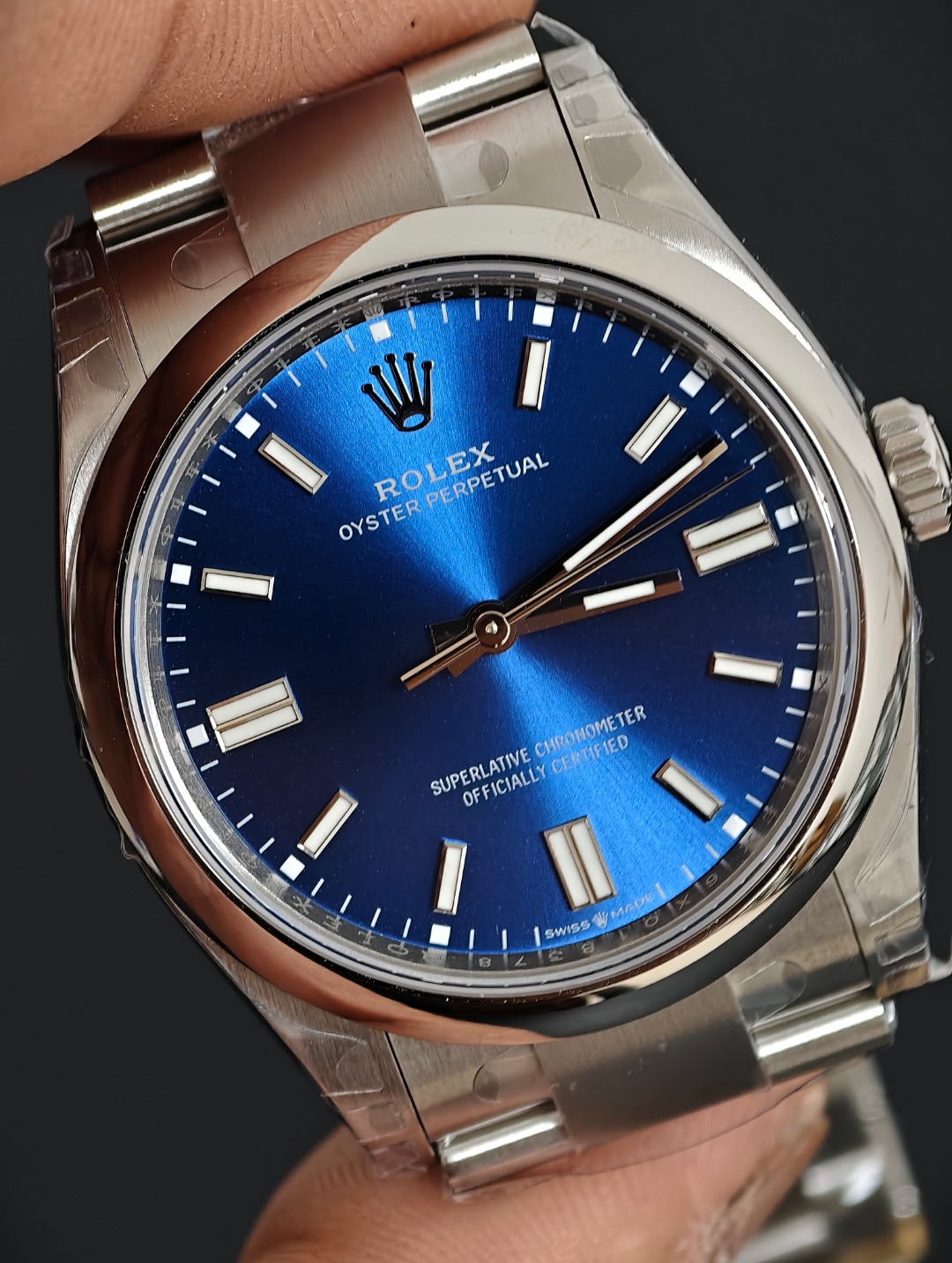 Rolex Oyster Blue, Blue dial