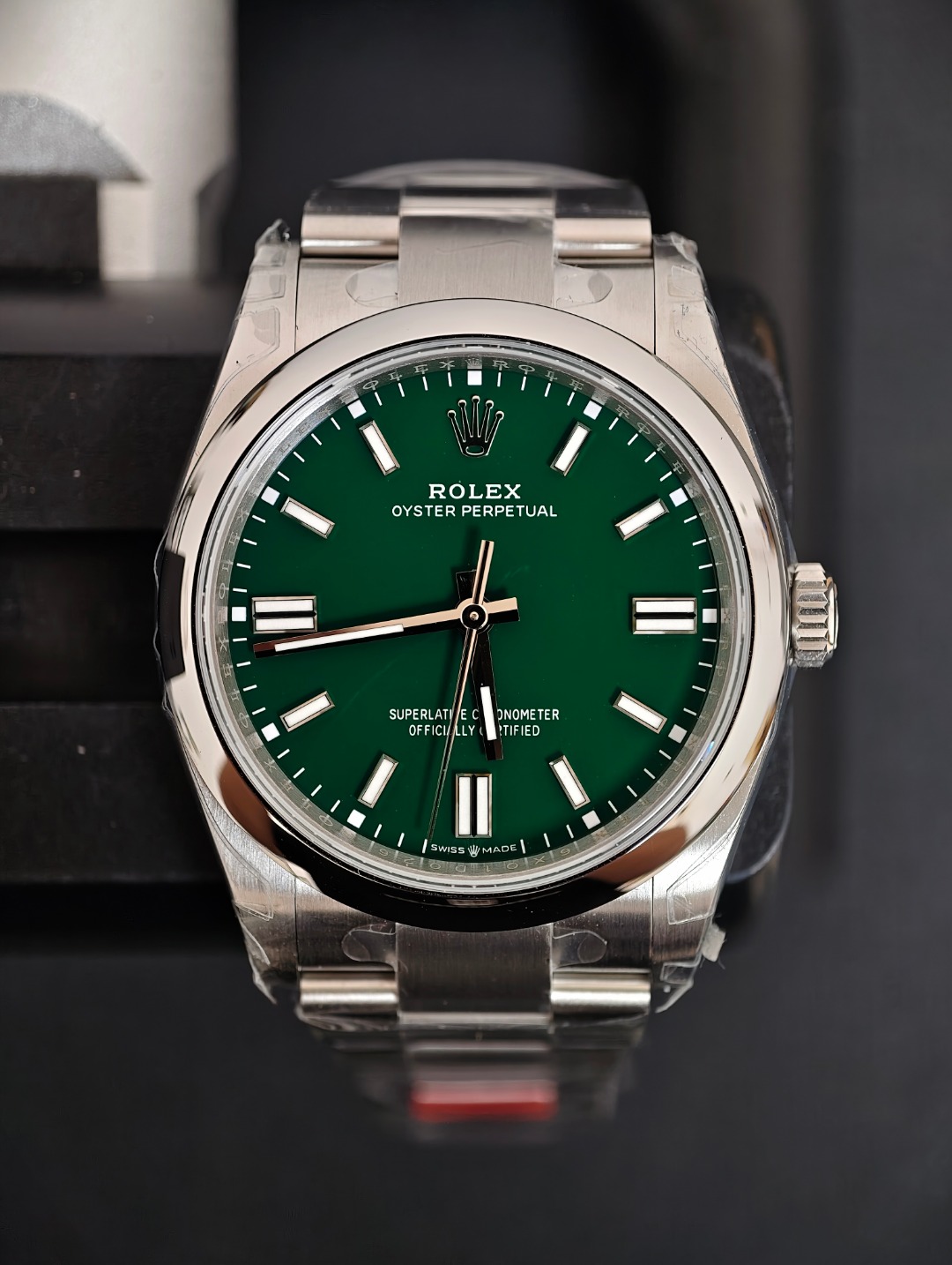 Rolex Oyster Green, Green dial